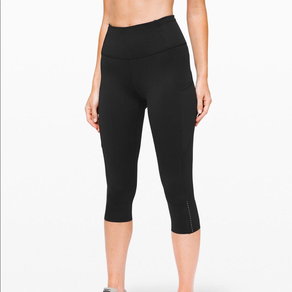 LIKE NEW LULULEMON FAST AND FREE LEGGINGS